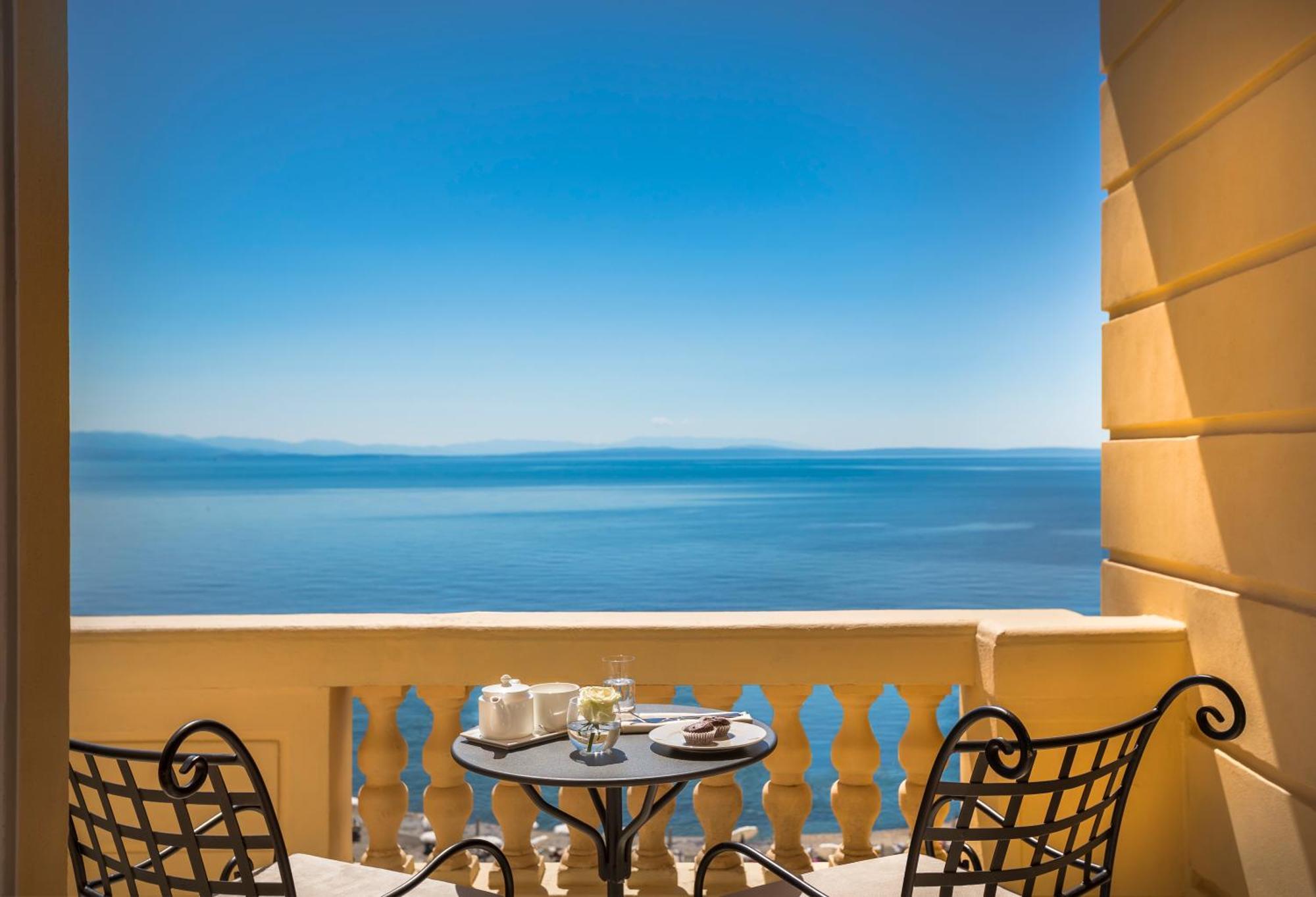Hotel Palace Bellevue - Liburnia Opatija Oda fotoğraf