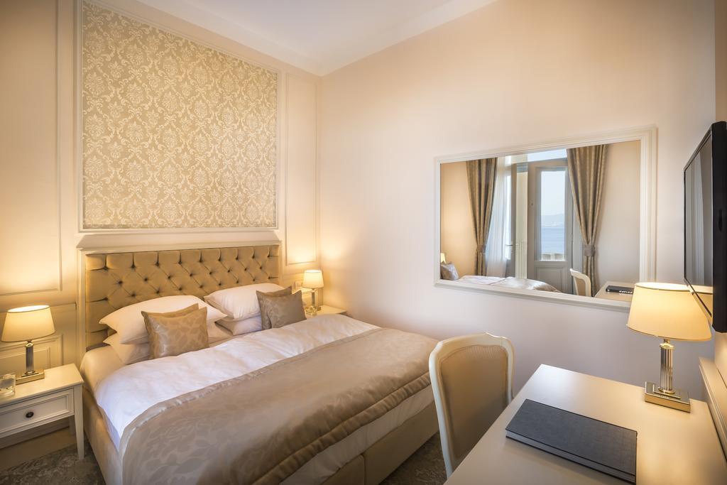 Hotel Palace Bellevue - Liburnia Opatija Dış mekan fotoğraf